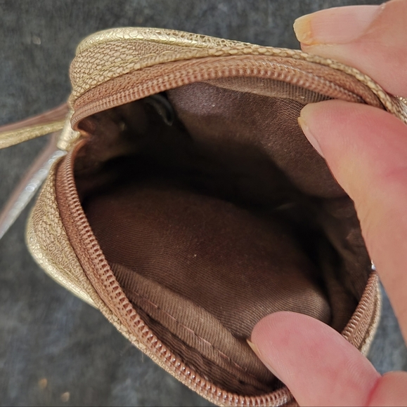 Coach canvas Wristlet coach and stars on front zip close gold and brown - Picture 4 of 6